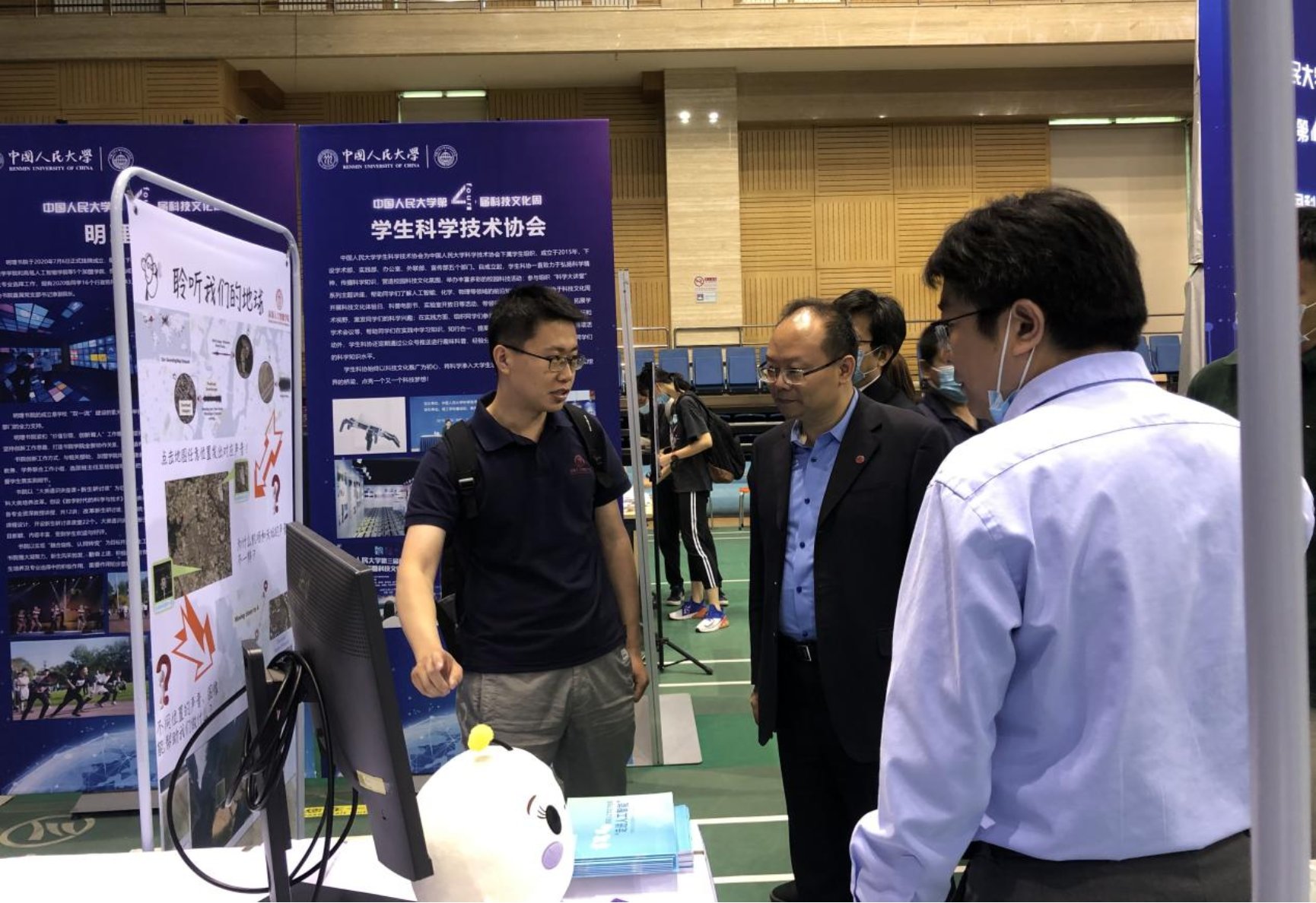 d137c58c0e5f4b0aa5dea7824d6f06d6.jpeg 3.jpeg